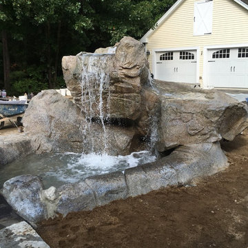 Outdoor living water feature