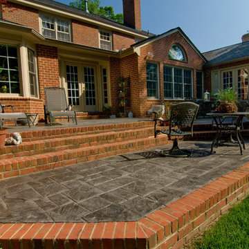 Outdoor Living with Multi-Level Brick Patio