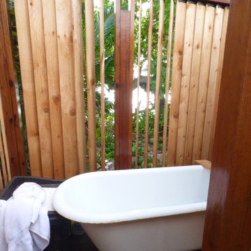 Outdoor Louvered Shower (Stand up + Tub)