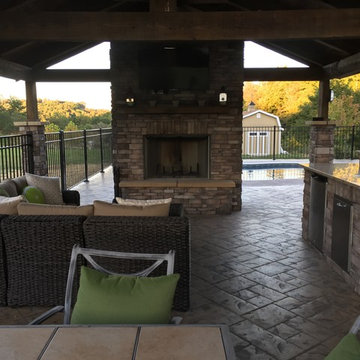 Outdoor Luxurious Pool and Kitchen in Morgantown, WV
