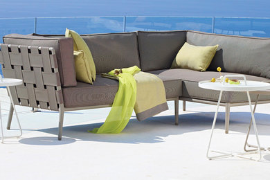 Outdoor Modern Sofa Sectional/Right Arm