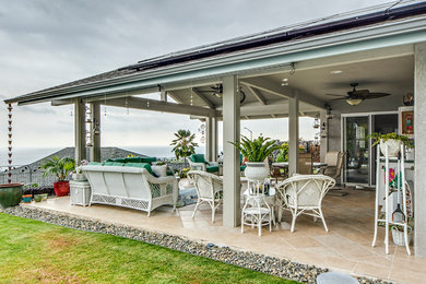 Patio - tropical patio idea in Hawaii