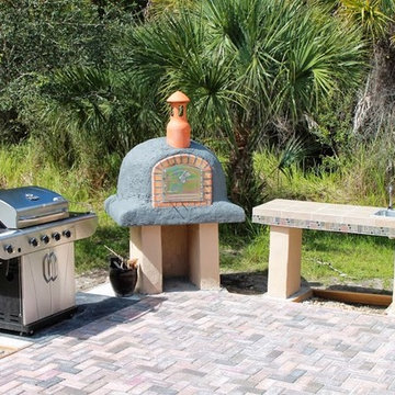 Outdoor Wood Fired Brick Pizza Oven
