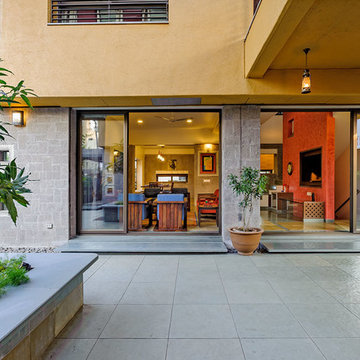 'Outside-In' Courtyard House