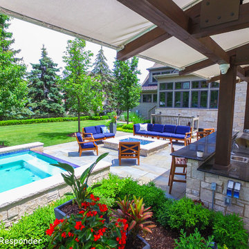 Palatine Spa, Fire Pit, Pergola and Outdoor Kitchen