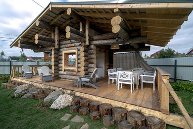 Inspiration for a rustic patio remodel in Moscow