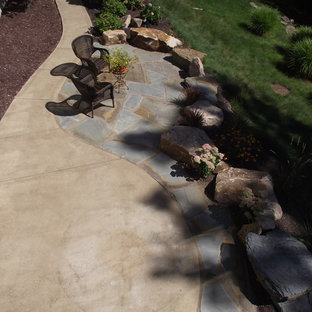 Idee per un patio o portico stile rurale di medie dimensioni