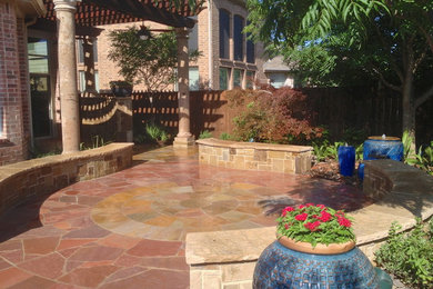 Inspiration for a timeless patio remodel in Dallas