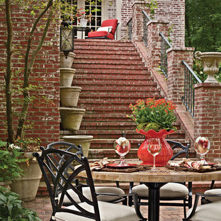 Example of a classic patio design in Birmingham