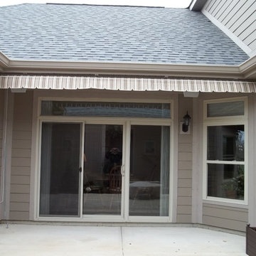 PATIO RETRACTABLE AWNINGS