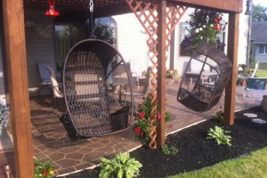 Photo of a classic patio in Columbus.