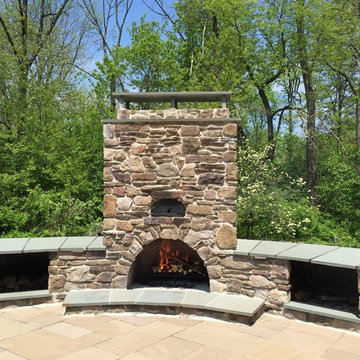 Perkersie Outdoor Fireplace and Pizza Oven