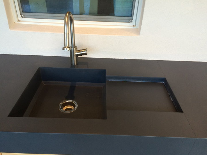 Brick Pavers - Modern Patio