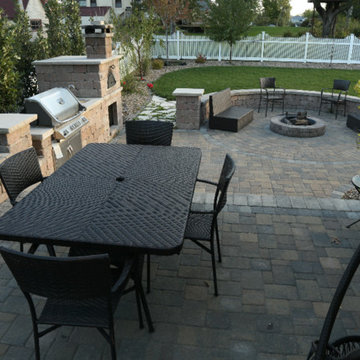 Pizza Kitchen and Fire Pit Patio