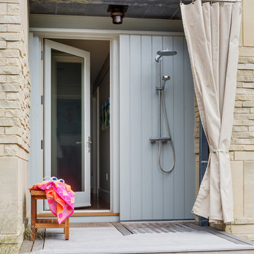 Pleasant Beach- Outdoor Shower