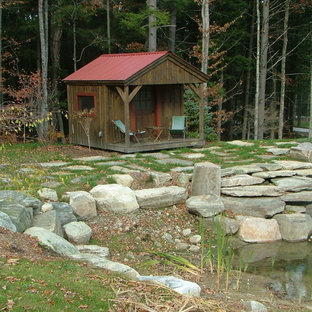 Example of a small eclectic patio design in Little Rock