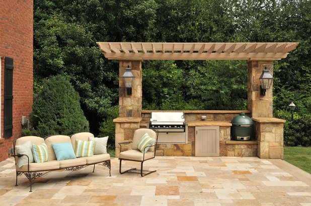 Traditional Patio by Innovative Design Build