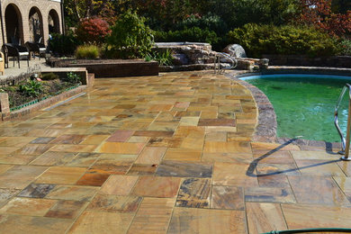 Inspiration for a timeless patio remodel in Richmond