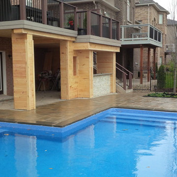 Pool with Outside Bar