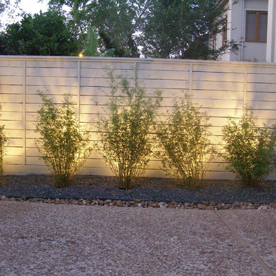 Patio - contemporary gravel patio idea in Houston