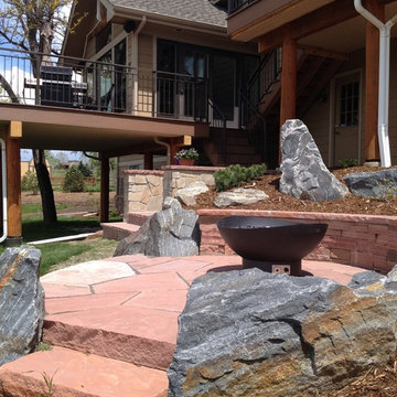 Prefabricated Firepit with Flagstone Seatwall