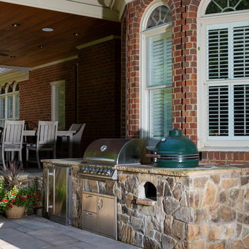 Outdoor Entertaining with Kitchen