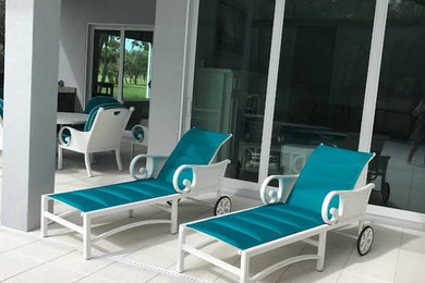 Inspiration for a classic patio in Miami.
