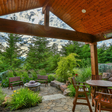 Quaint Snoqualmie Ridge Backyard Oasis