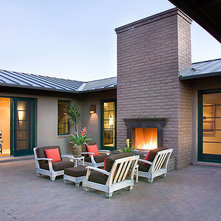 Contemporary Patio by Robinette Architects, Inc.