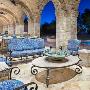 Ispirazione per un patio o portico mediterraneo