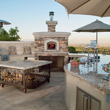 Méditerranéen Terrasse et Patio by Fogazzo Wood Fired Ovens and Barbecues LLC