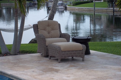 Inspiration for a timeless patio remodel in Miami
