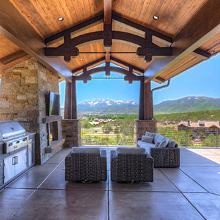 Immagine di un patio o portico stile americano