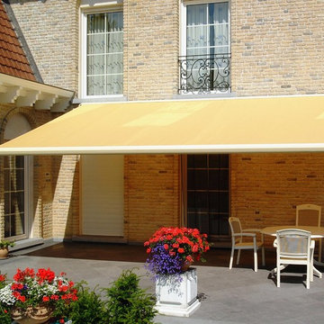 Retractable Awning without a Valance