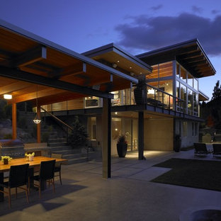 Trendy patio kitchen photo in Seattle