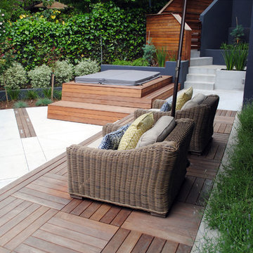 Rockridge Redux - Extending an Elegant Home Outdoors