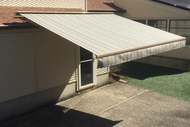 Roof Mount Retractable Awning