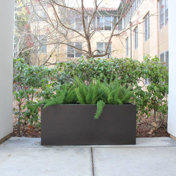 Root and Stock | Belmont Rectangle Planter - Brown