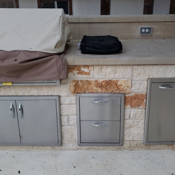 Round Rock Patio Addition in Oakland