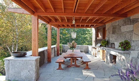 Tuscan Travels Inspire a Granite Outdoor Kitchen in Maine