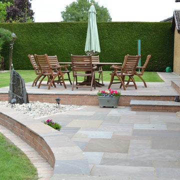 Sandstone Patio with Water Feature