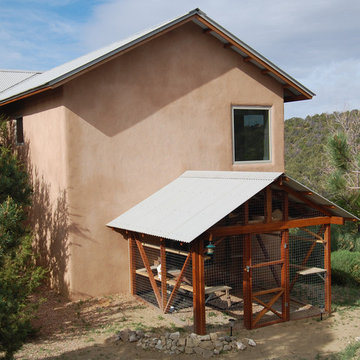 Santa Fe Outdoor Cat House