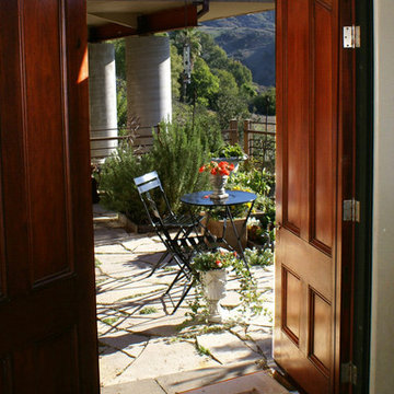 Saunders Residence