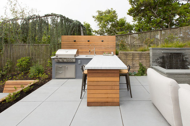 Planning an Outdoor Kitchen? Look to These Professionals for Help