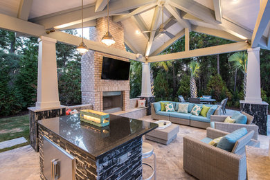 Inspiration for a transitional patio remodel in Raleigh