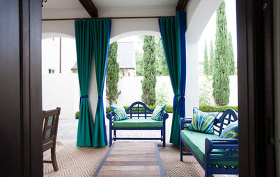 Tricks to Hanging Outdoor Curtains