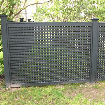 Square Lattice Fence