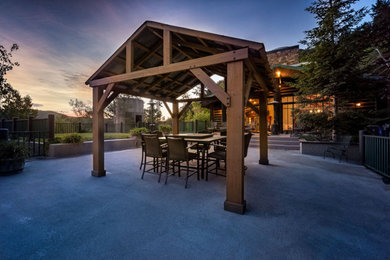 Example of a mountain style patio design in Salt Lake City