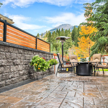 Stone Wall with Privacy Screen around Patio Seating