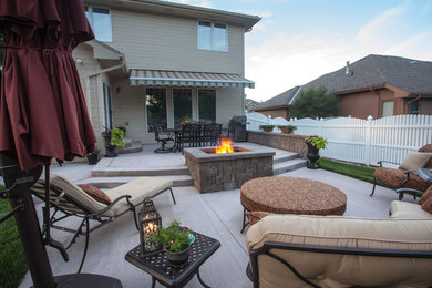 Example of a trendy patio design in Omaha